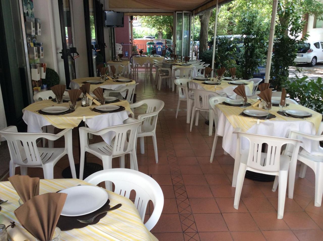 Hotel Granada Cattolica Exterior foto